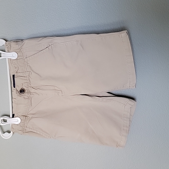 Childrens place khaki shorts size 6 - Picture 1 of 7